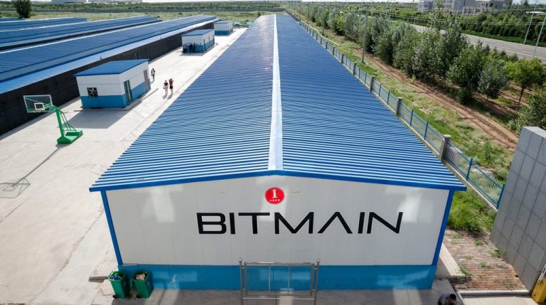 Bitmain Thống Trị Bitcoin Mining Hashrate – Gần Đạt Mức 51%
